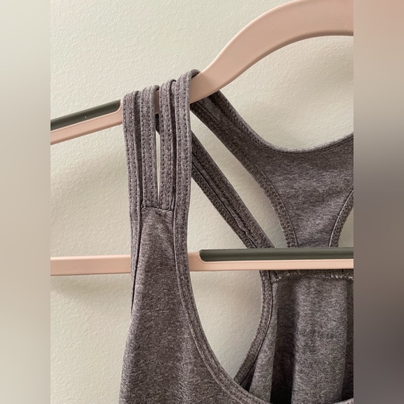 Syracuse heather grey razor back workout tank - Picture 8 of 9